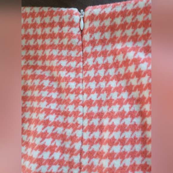 SHEIN Curve Houndstooth Skirt with Frayed Fringe, orange & white Size 1XL - Picture 2 of 5